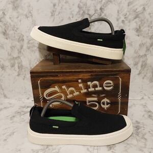 🆕️brand New Cariuma IBI Slip On